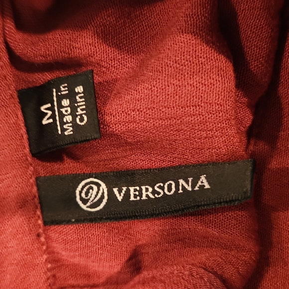 Versona Tunic Blouse with Train - Picture 3 of 4